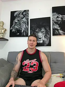 AlexHarrington webcam