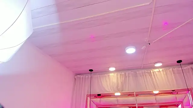 Francesca_Skuirt webcam