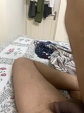Hotboy-luv live cam on StripChat