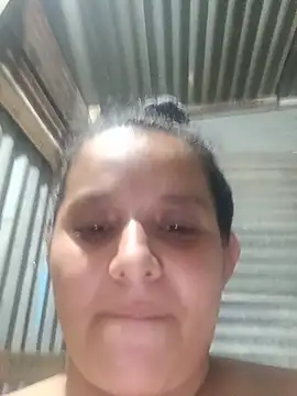 DIVORCED-MOTHER webcam