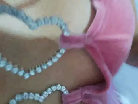 _MissPompitas23_ webcam