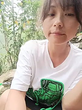 Linda-yiyi webcam