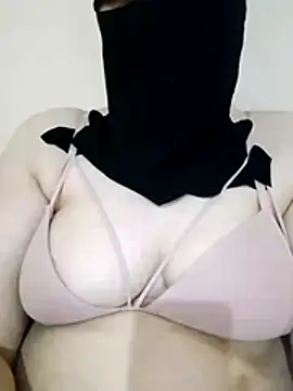 soso85 live cam on StripChat