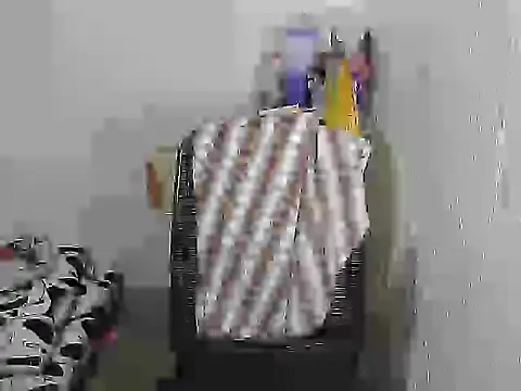 playpussy69xxx live cam on StripChat