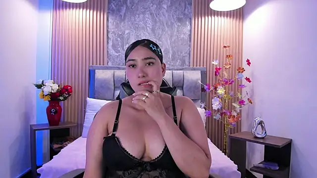 Sulay_Kim live cam on StripChat
