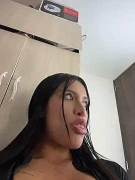 Emmily_19 webcam
