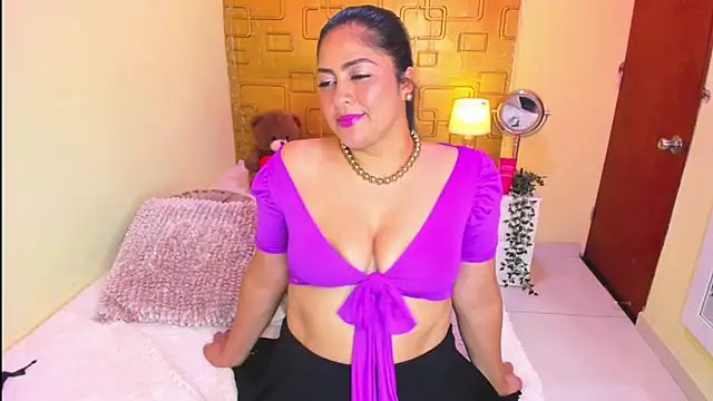 Julia_Haye webcam