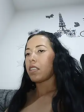 MiaForever1 webcam