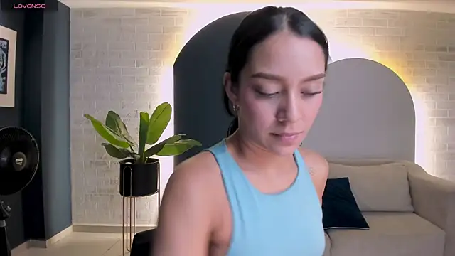 AmaliaCrus webcam