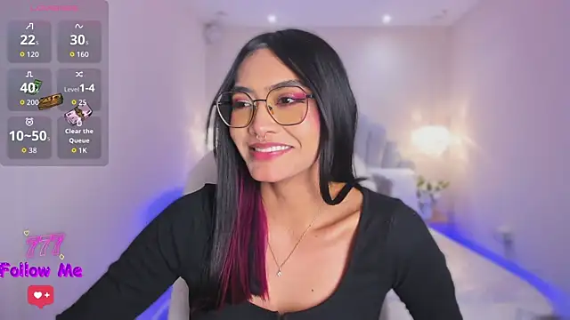 AzuraKindong live cam on StripChat
