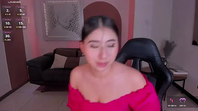 MayaMoretti_ live cam on StripChat