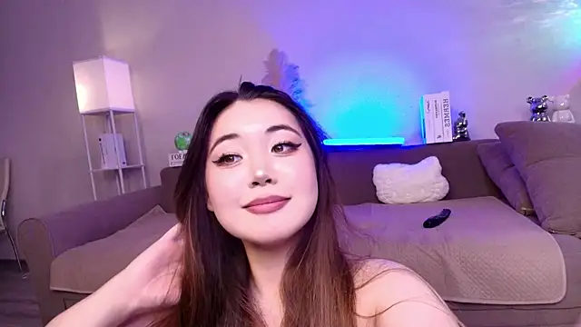 yummy_yuna live cam on StripChat