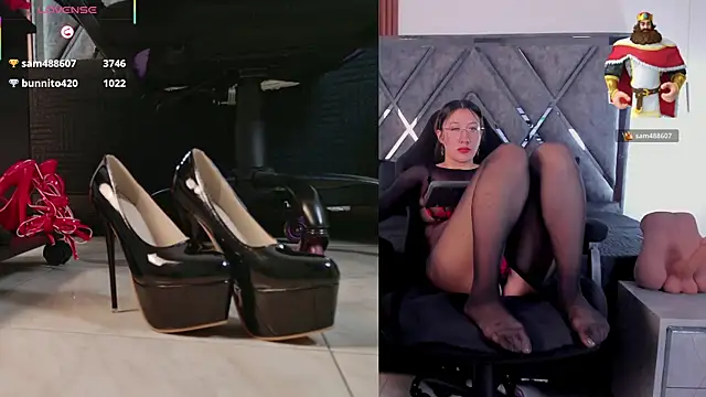 Lissa-Goddess live cam on StripChat