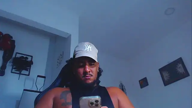 yosoy_enzo2020 live cam on StripChat