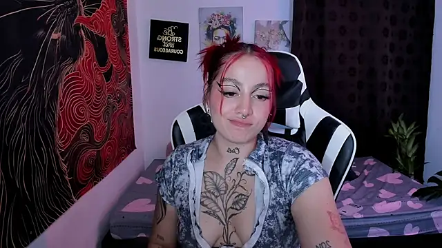 annika_taylor webcam