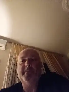 Alexis_Bull webcam