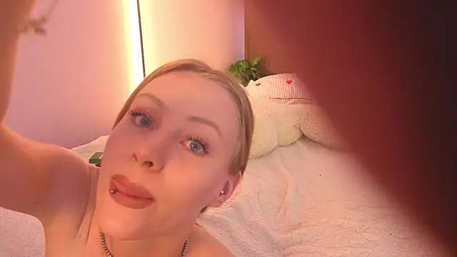 EvaHamilton webcam