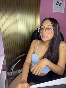 MoonLitDoll webcam