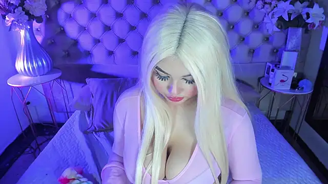 NaomiWhite_ webcam