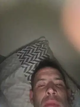 SingingTrunks webcam