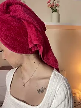Alanna_DH webcam