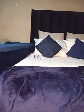BOTTYANGELxx1 live cam on StripChat