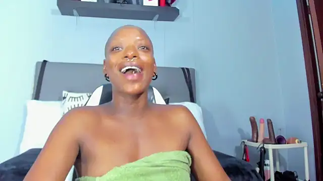 Coco_Kiss webcam