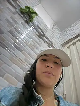 kim_monti webcam