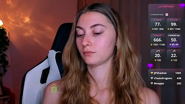 lady_curls webcam
