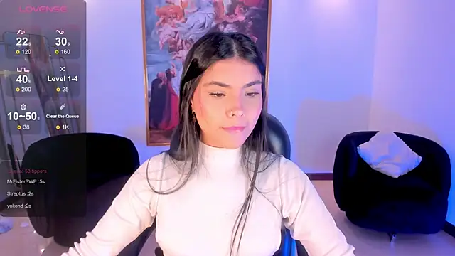 MiaLaurence webcam