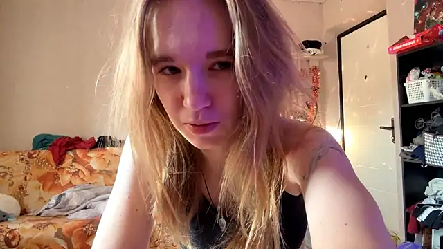 LeomaJee webcam