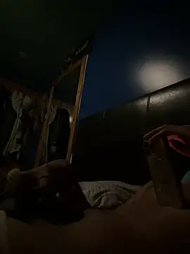 Mikie2468100 webcam