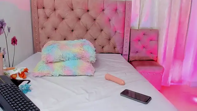 heidy_777 - Heidy_777's free webcam - UK Sex Cams