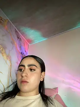 lili_911 - LILI_911's free webcam - UK Sex Cams