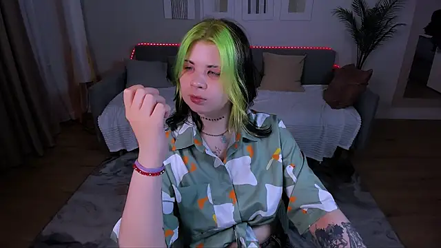 AliceSpencery webcam