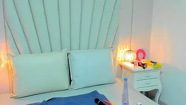 Ashley_Novaa webcam