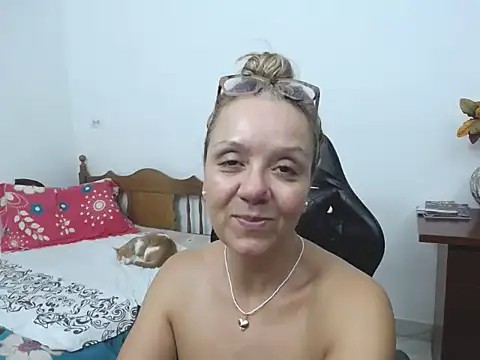 yeslluisa webcam