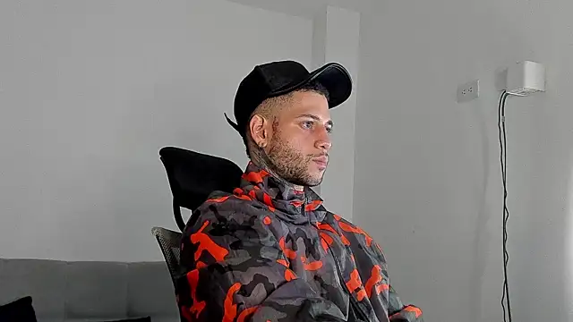 _jamesleandros1 webcam