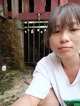 Linda-yiyi webcam