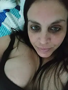 CRUELLAXX webcam