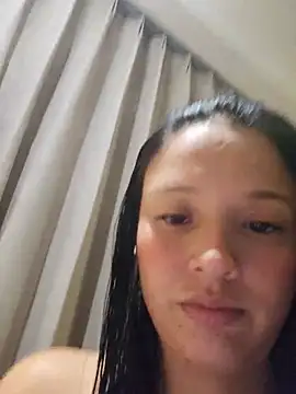 LorenRosse live cam on StripChat