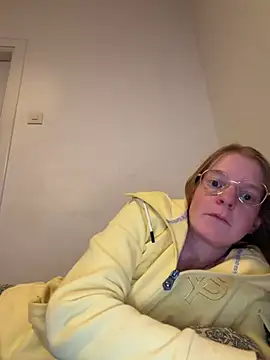 jannis1992 live cam on StripChat