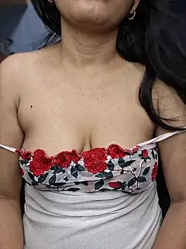 Nisha027 webcam