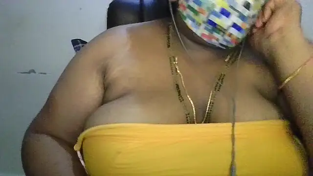 Divyahoty webcam