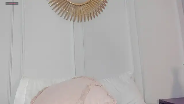 CharlotteBrownn_ webcam