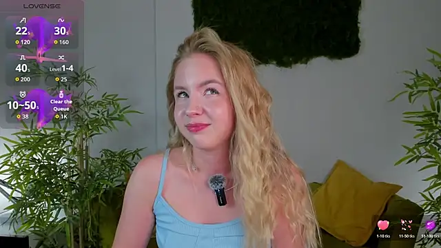 Linda__Bloom webcam
