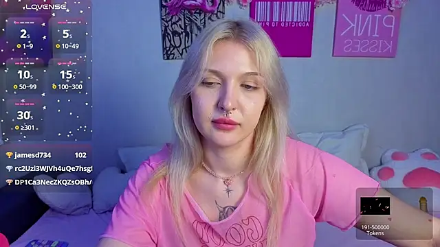 BlondieSummer webcam