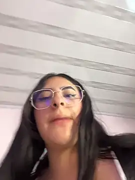 Maggiee_1 webcam