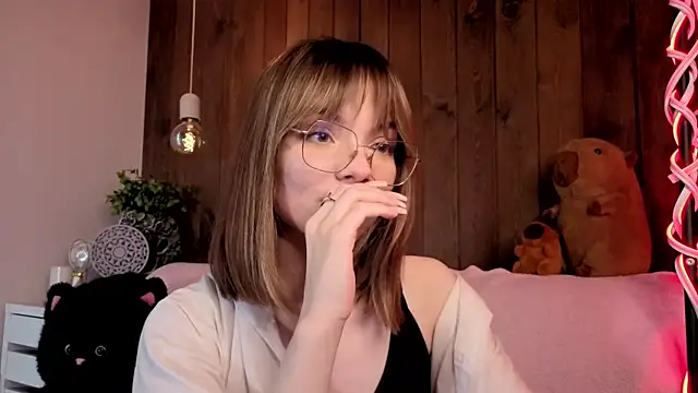 IvoryPesante webcam