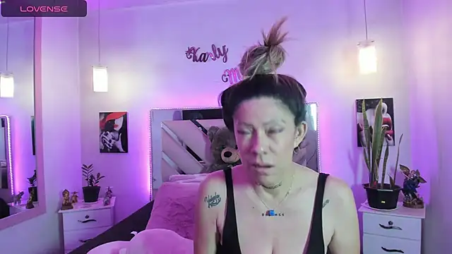 Karly_moon webcam